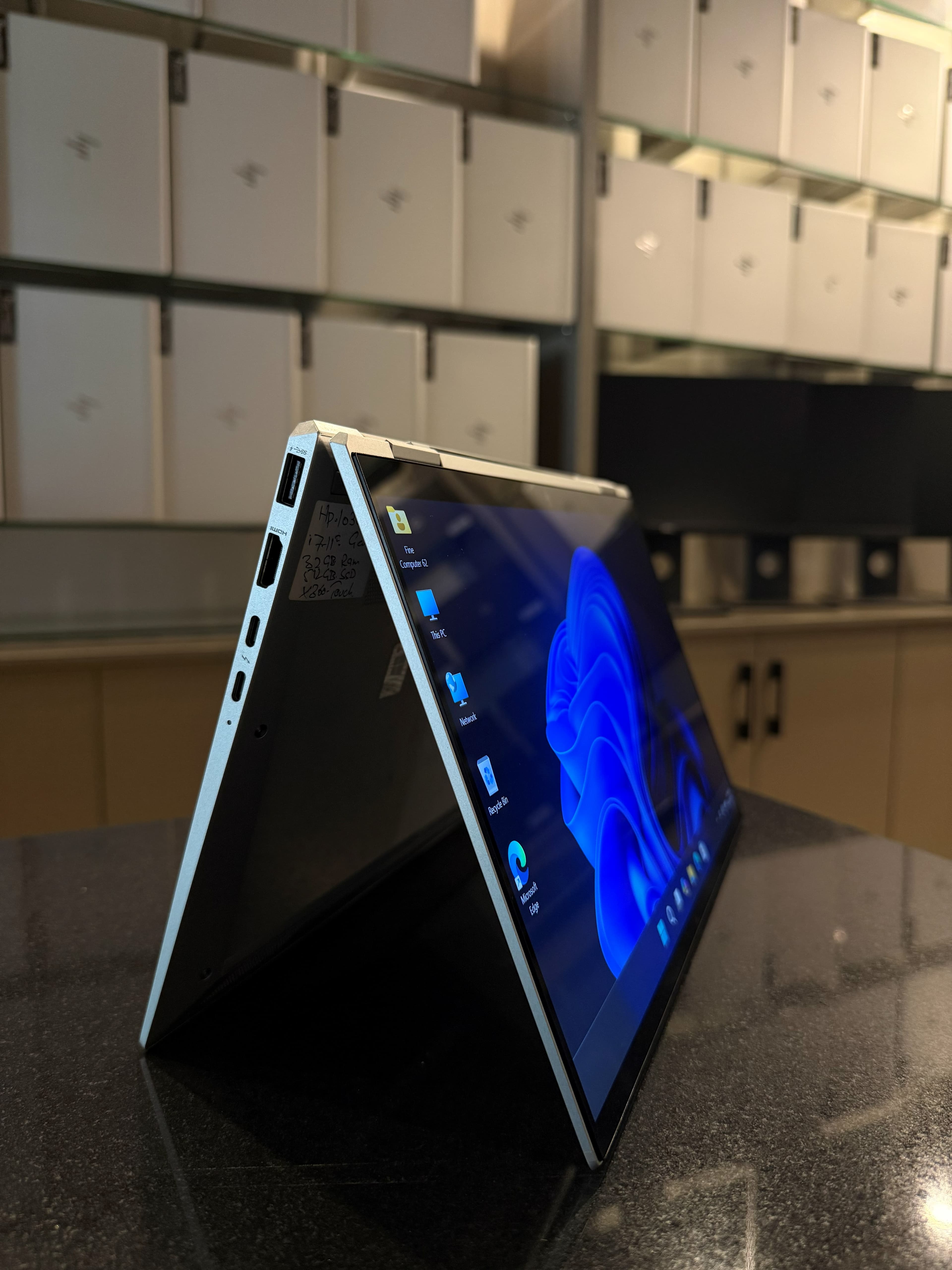 HP 1030 G8
