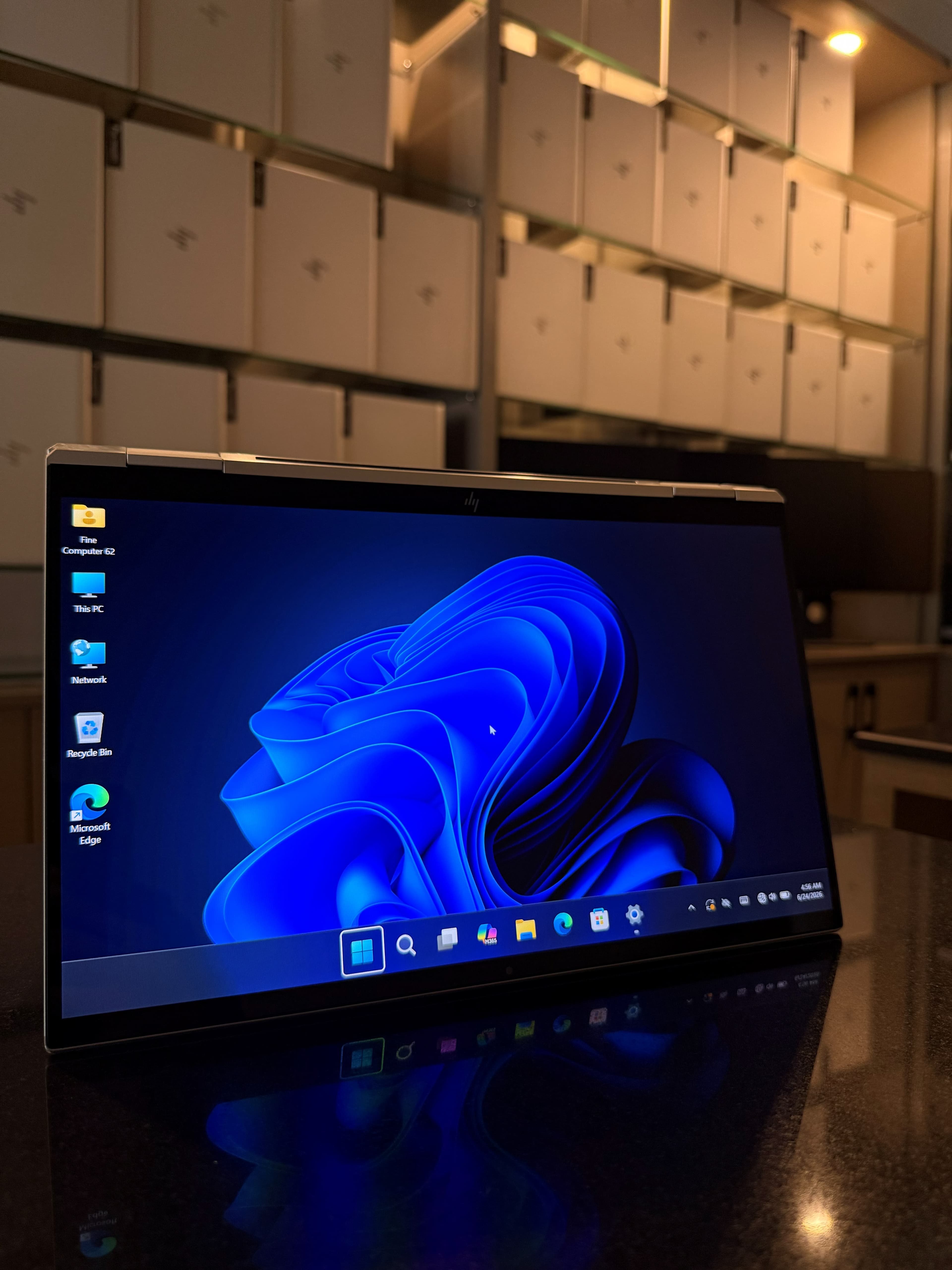 HP 1030 G8